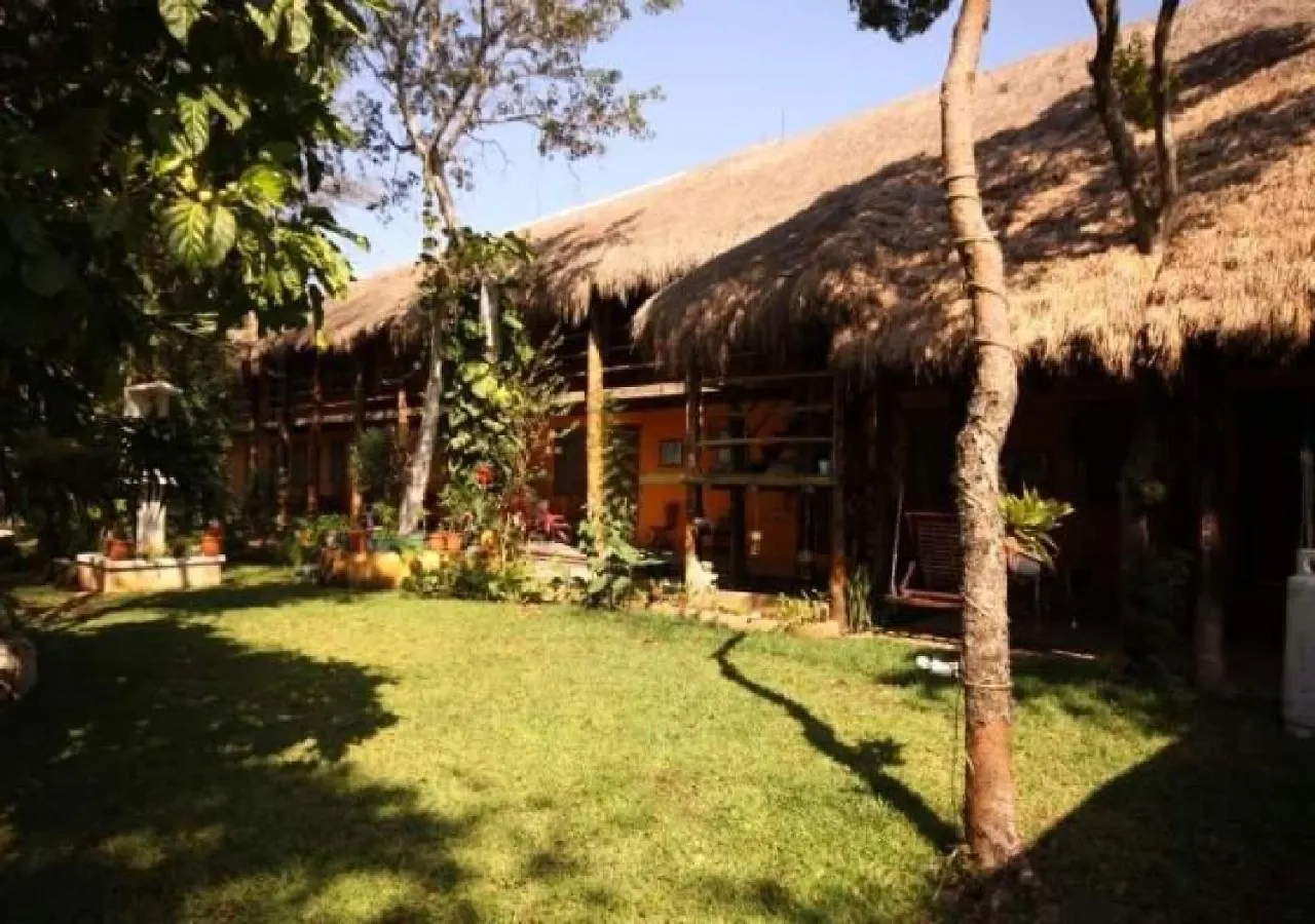 ****  Esduma Iguanas Hotel Playa Del Carmen México